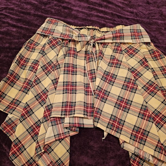 Plaid skirt - Picture 2 of 2